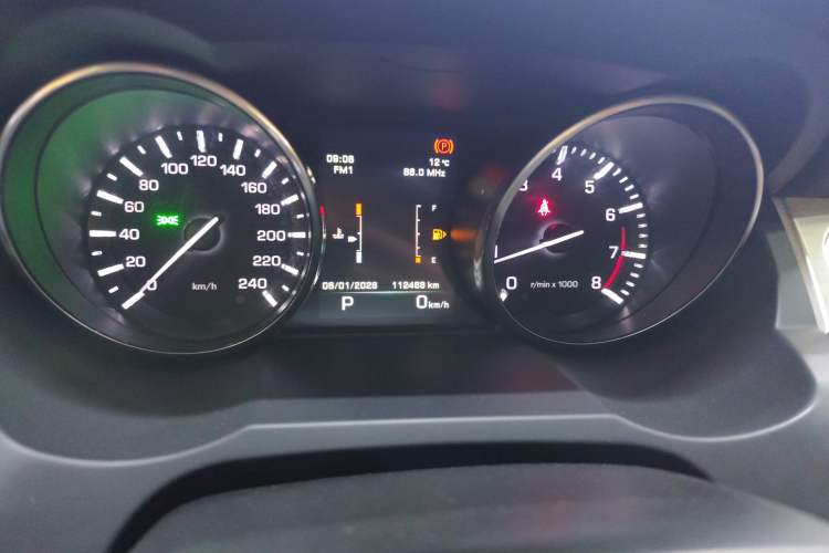 Used Land Rover Range Evoque 2015 2.0T 5-Door Luxury Edition Instrument Cluster