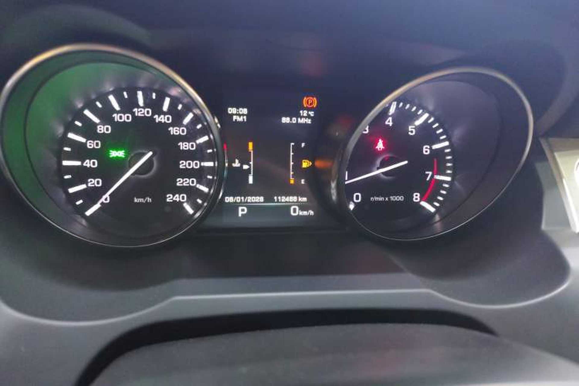 Used Land Rover Range Evoque 2015 2.0T 5-Door Luxury Edition Instrument Cluster
