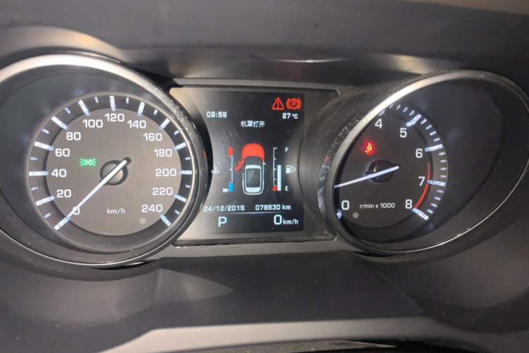 Used Land Rover Range Evoque 2015 2.0T Five-Door Zhiyao Edition Instrument Cluster