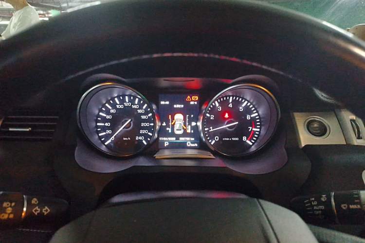 Used Land Rover Range Evoque 2015 2.0T Five-Door Sporty Edition Instrument Cluster