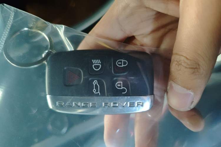 Used Land Rover Range Evoque 2015 2.0T 5-Door Ignite Edition Interior 1