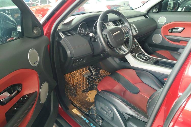Used Land Rover Range Evoque 2015 2.0T 5-Door Ignite Edition Interior 2