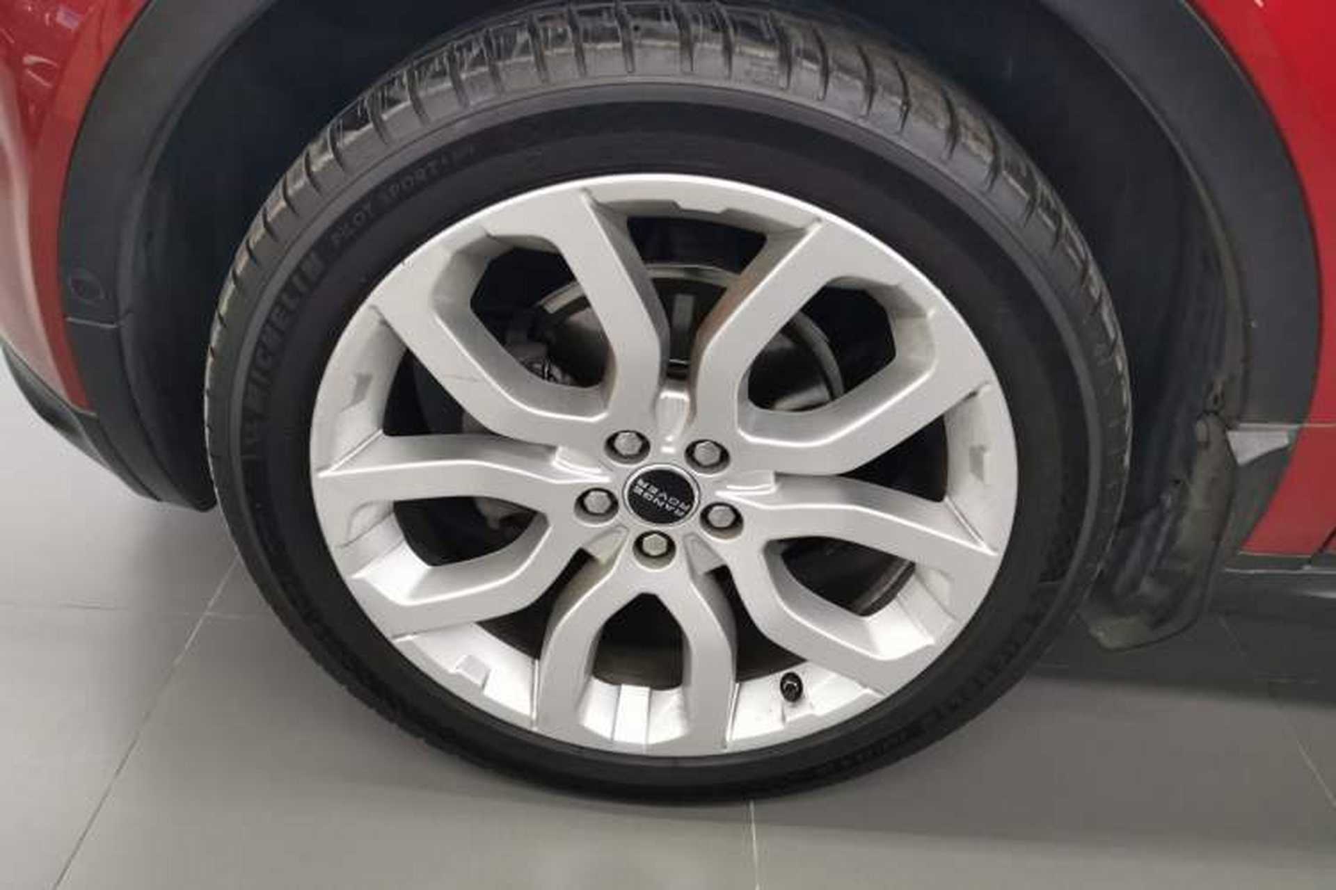Used Land Rover Range Evoque 2015 2.0T 5-Door Ignite Edition Left Front Wheel Hub