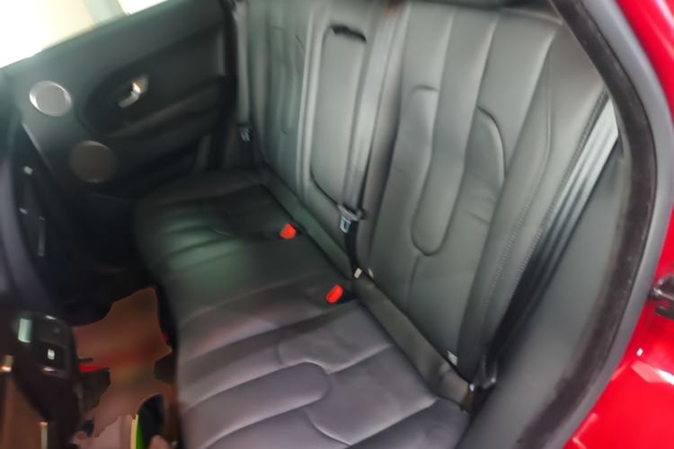 Used Land Rover Range Evoque 2015 2.0T Five-Door Zhiyao Edition Left Rear Seat