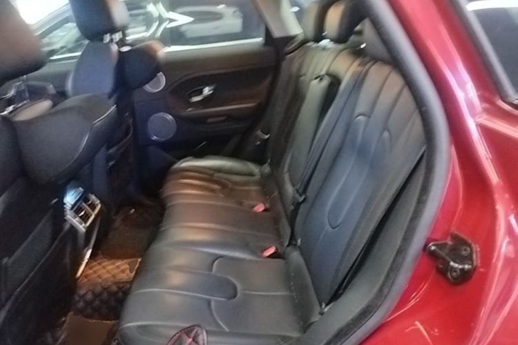 Used Land Rover Range Evoque 2015 2.0T Five-Door Zhiyao Edition Left Rear Seat