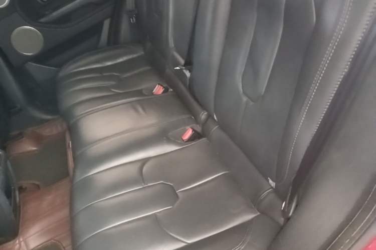 Used Land Rover Range Evoque 2015 2.0T Five-Door Fashion Edition Left Rear Seat