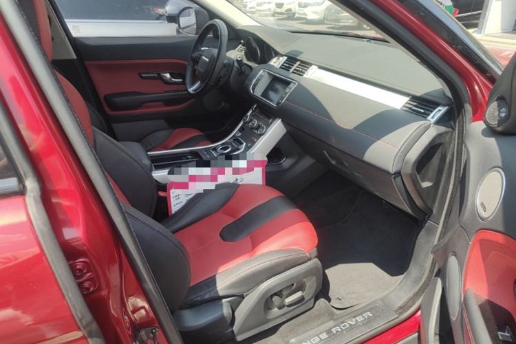 Used Land Rover Range Evoque 2015 2.0T 5-Door Ignite Edition Right Front Seat