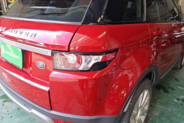 Used Land Rover Range Evoque 2015 2.0T Five-Door Zhiyao Edition Right Rear Taillight