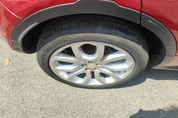 Used Land Rover Range Evoque 2015 2.0T 5-Door Ignite Edition Right Rear Wheel Hub