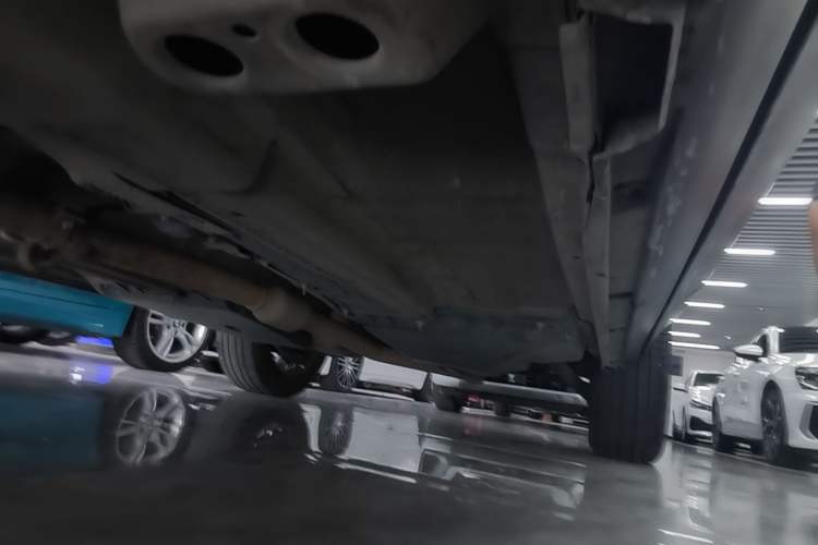 Used Land Rover Range Evoque 2015 2.0T Five-Door Zhiyao Edition Right Side Sill