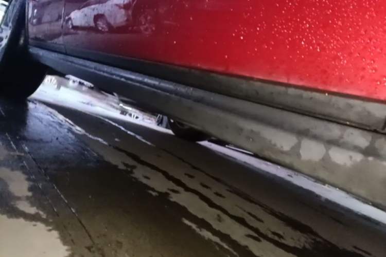 Used Land Rover Range Evoque 2015 2.0T Five-Door Sporty Edition Right Side Sill