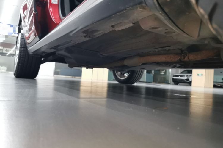 Used Land Rover Range Evoque 2015 2.0T 5-Door Ignite Edition Right Side Sill