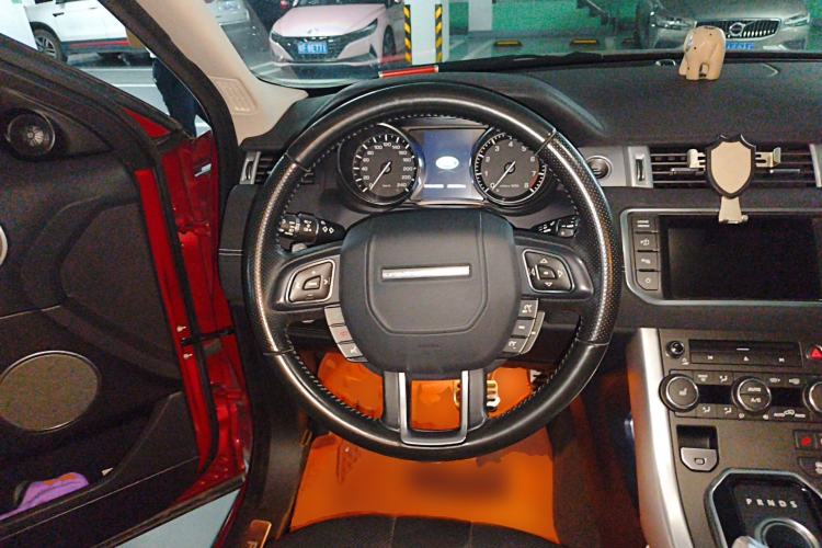 Used Land Rover Range Evoque 2015 2.0T Five-Door Sporty Edition Steering Wheel