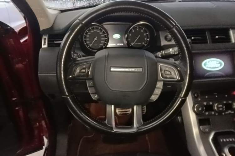 Used Land Rover Range Evoque 2015 2.0T Five-Door Sporty Edition Steering Wheel