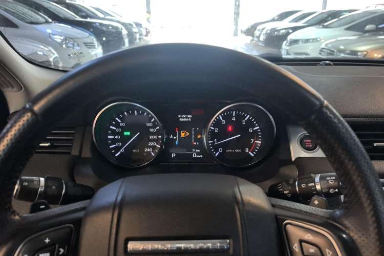 Used Land Rover Range Evoque 2015 2.0T 5-Door Ignite Edition Steering Wheel