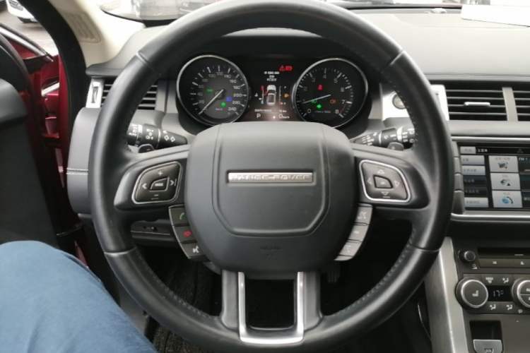 Used Land Rover Range Evoque 2015 2.0T Five-Door Enjoyment Edition Steering Wheel