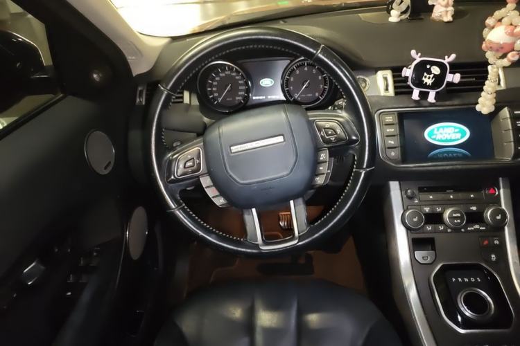 Used Land Rover Range Evoque 2015 2.0T Five-Door Zhiyao Edition Steering Wheel