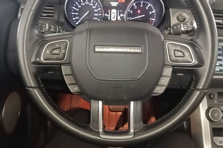 Used Land Rover Range Evoque 2015 2.0T Five-Door Fashion Edition Steering Wheel