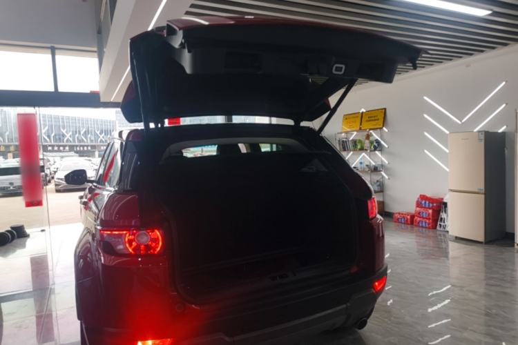 Used Land Rover Range Evoque 2015 2.0T Five-Door Zhiyao Edition Trunk