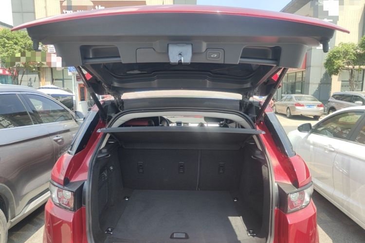 Used Land Rover Range Evoque 2015 2.0T 5-Door Ignite Edition Trunk