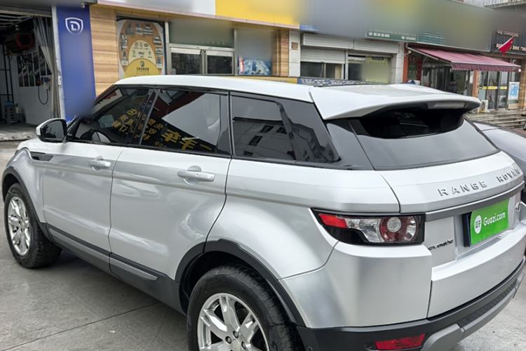 Used Land Rover Range Evoque 2015 2.0T 5-Door Luxury Edition Exterior 2