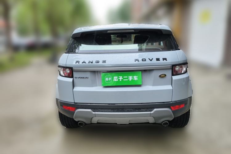 Used Land Rover Range Evoque 2015 2.0T Five-Door Zhiyao Edition Rear