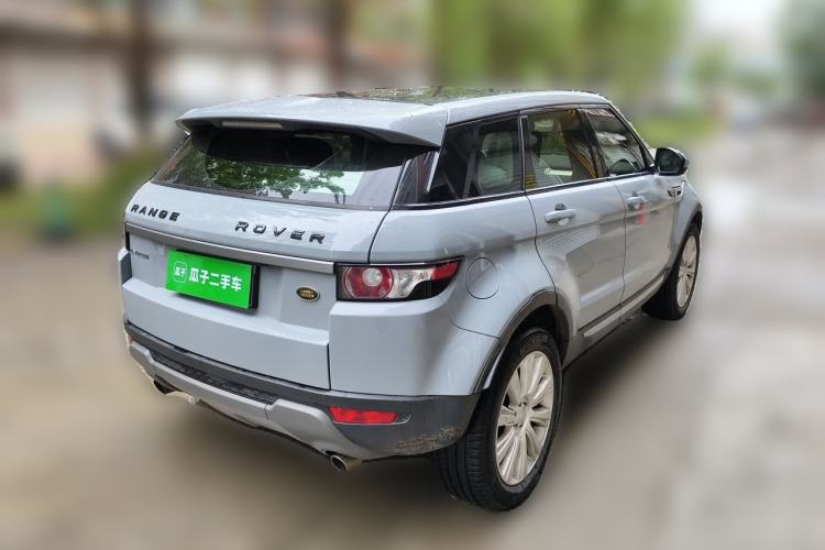 Used Land Rover Range Evoque 2015 2.0T Five-Door Zhiyao Edition Rear Right 45 Deg