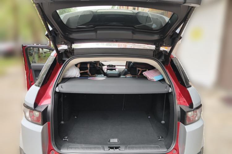 Used Land Rover Range Evoque 2015 2.0T Five-Door Zhiyao Edition Trunk