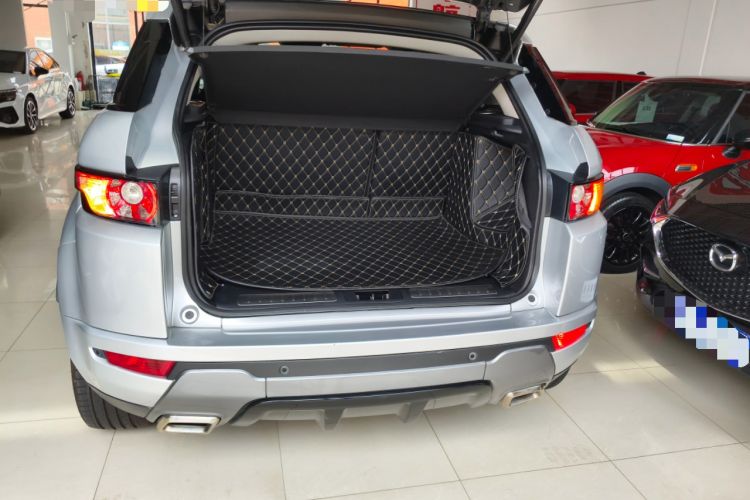 Used Land Rover Range Evoque 2015 2.0T 5-Door Ignite Edition Trunk