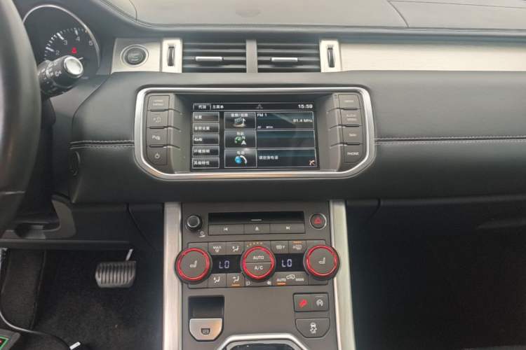 Used Land Rover Range Evoque 2015 2.0T Five-Door Enjoyment Edition Audio And AC Panel
