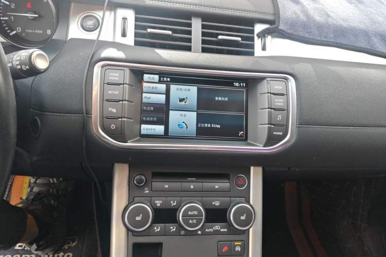 Used Land Rover Range Evoque 2015 2.0T Five-Door Fashion Edition Audio And AC Panel