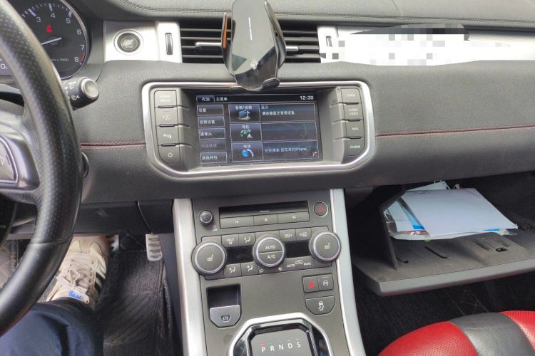 Used Land Rover Range Evoque 2015 2.0T Five-Door Sporty Edition Audio And AC Panel