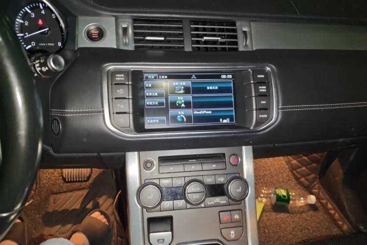 Used Land Rover Range Evoque 2015 2.0T Five-Door Enjoyment Edition Audio And AC Panel
