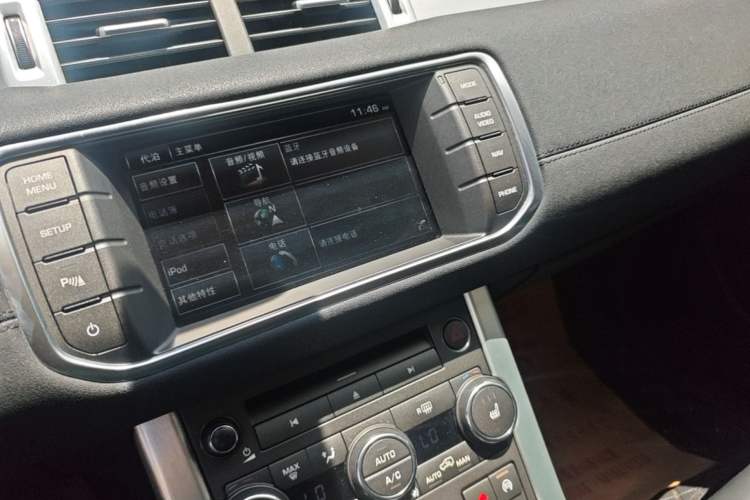 Used Land Rover Range Evoque 2015 2.0T Five-Door Zhiyao Edition Audio And AC Panel
