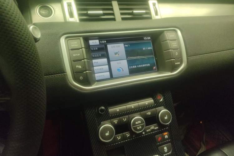 Used Land Rover Range Evoque 2015 2.0T Five-Door Fashion Edition Audio And AC Panel