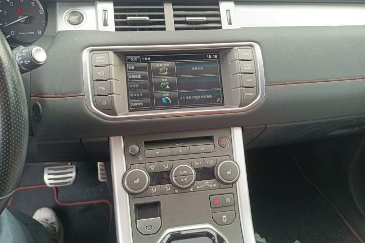 Used Land Rover Range Evoque 2015 2.0T NW8 Brit Limited Edition Audio And AC Panel