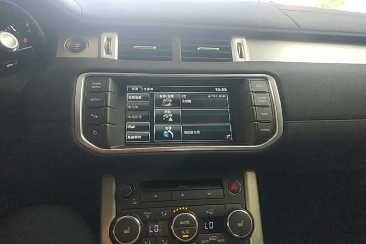 Used Land Rover Range Evoque 2015 2.0T Five-Door Zhiyao Edition Audio And AC Panel