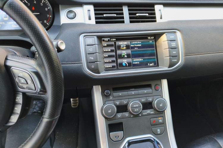 Used Land Rover Range Evoque 2015 2.0T 5-Door Ignite Edition Audio And AC Panel
