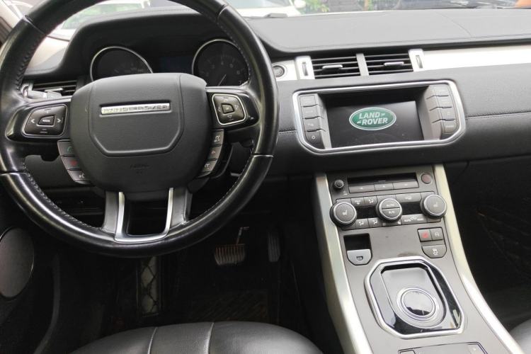 Used Land Rover Range Evoque 2015 2.0T Five-Door Fashion Edition Center Console
