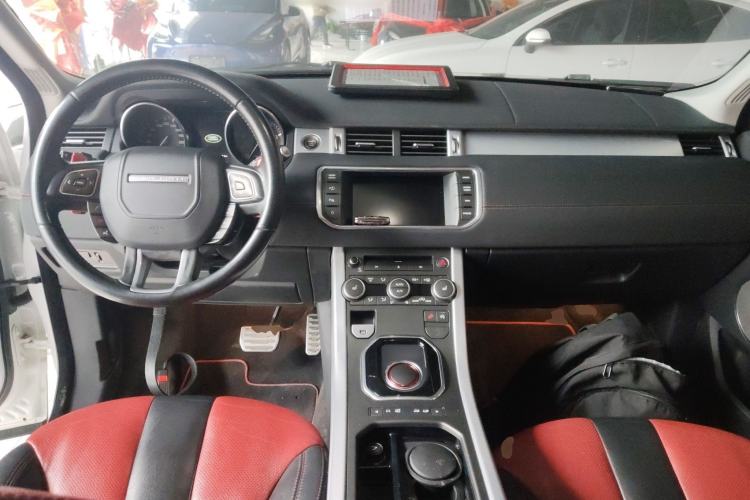 Used Land Rover Range Evoque 2015 2.0T NW8 Brit Limited Edition Center Console