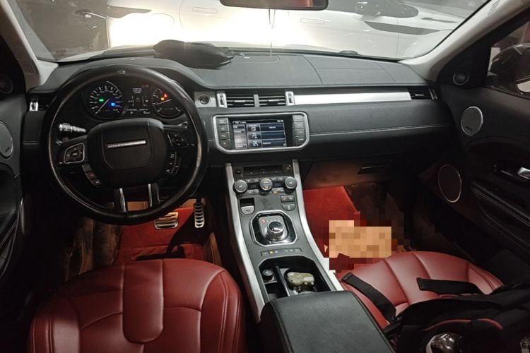 Used Land Rover Range Evoque 2015 2.0T 5-Door Ignite Edition Center Console