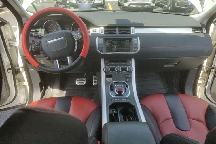 Used Land Rover Range Evoque 2015 2.0T NW8 Brit Limited Edition Center Console