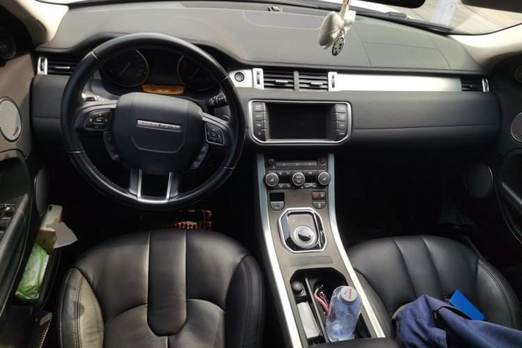 Used Land Rover Range Evoque 2015 2.0T Five-Door Zhiyao Edition Center Console