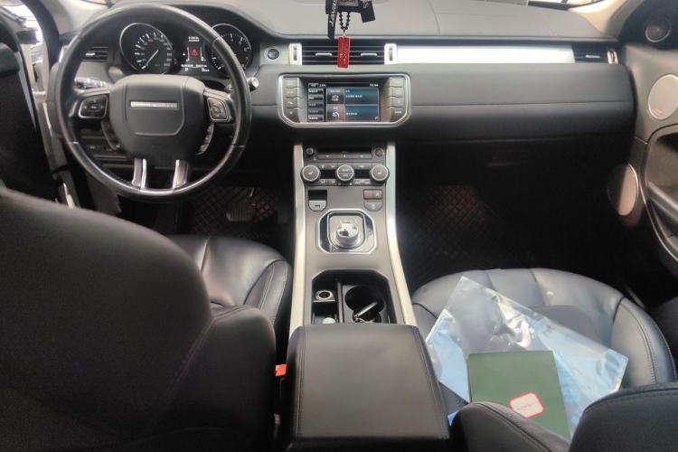 Used Land Rover Range Evoque 2015 2.0T Five-Door Fashion Edition Center Console