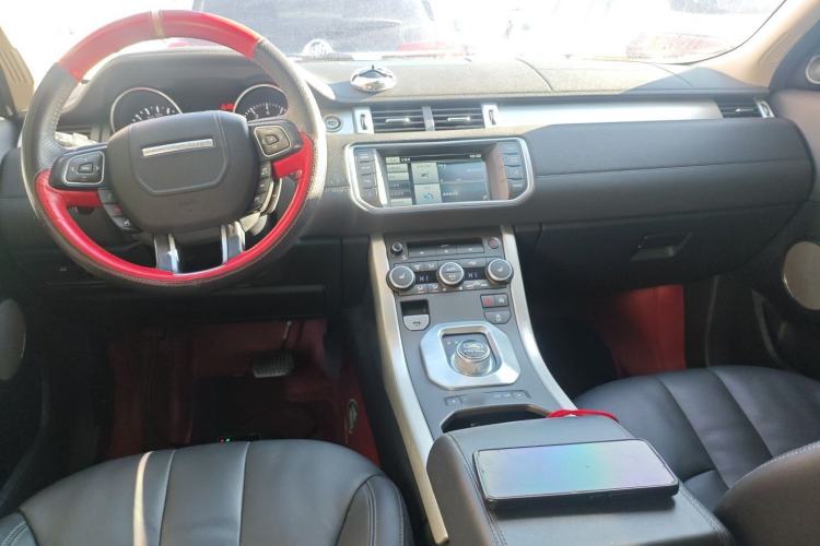 Used Land Rover Range Evoque 2015 2.0T Five-Door Fashion Edition Center Console