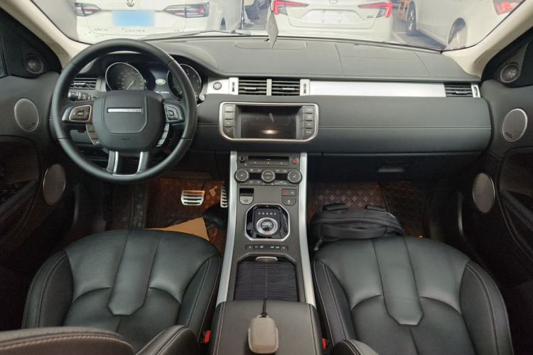 Used Land Rover Range Evoque 2015 2.0T Five-Door Sporty Edition Center Console