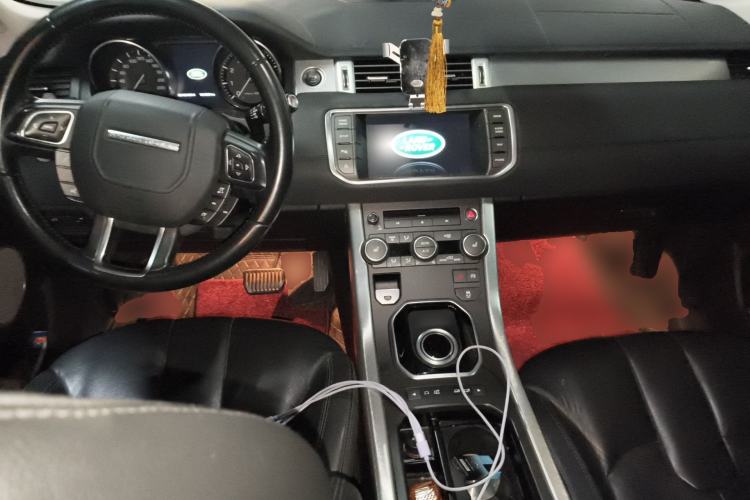Used Land Rover Range Evoque 2015 2.0T Five-Door Zhiyao Edition Center Console