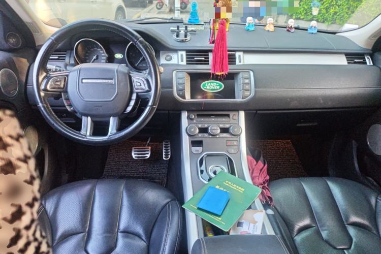 Used Land Rover Range Evoque 2015 2.0T Five-Door Sporty Edition Center Console