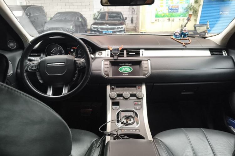 Used Land Rover Range Evoque 2015 2.0T Five-Door Enjoyment Edition Center Console
