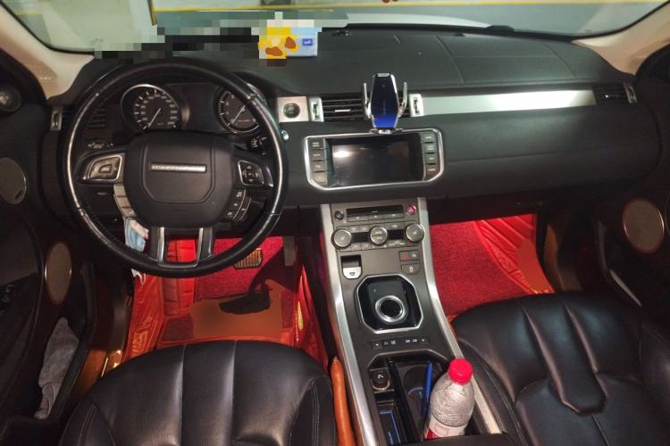 Used Land Rover Range Evoque 2015 2.0T Five-Door Zhiyao Edition Center Console